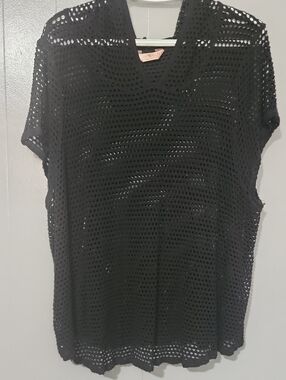 SJS Black Open-Knit V-Neck Camisole